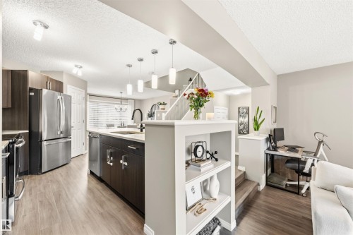 3229 Cherry Crescent, Edmonton, AB - Indoor Photo Showing Kitchen With Stainless Steel Kitchen With Upgraded Kitchen