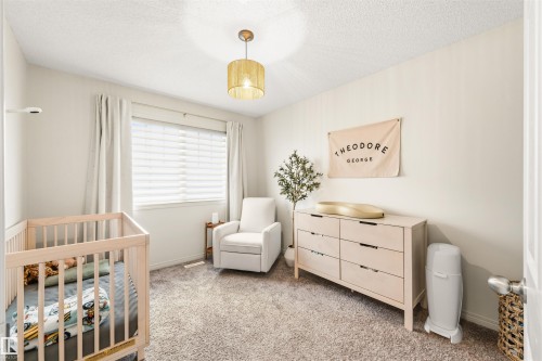 3229 Cherry Crescent, Edmonton, AB - Indoor Photo Showing Bedroom