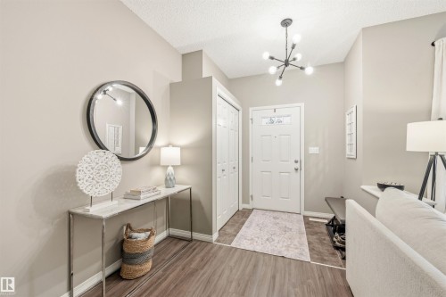 3229 Cherry Crescent, Edmonton, AB - Indoor Photo Showing Other Room