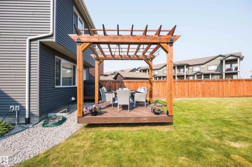 3229 Cherry Crescent, Edmonton, AB - Outdoor With Exterior