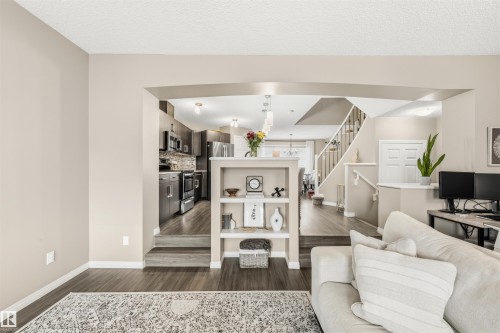 3229 Cherry Crescent, Edmonton, AB - Indoor