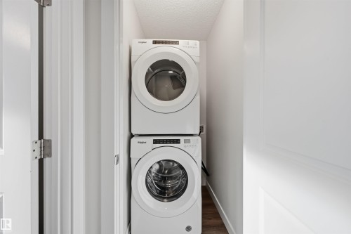 37 1010 Rabbit Hill Road, Edmonton, AB - Indoor Photo Showing Laundry Room