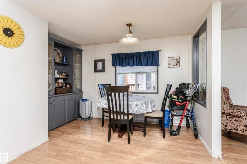 16 Willow Park Estates, Leduc, AB - Indoor Photo Showing Dining Room