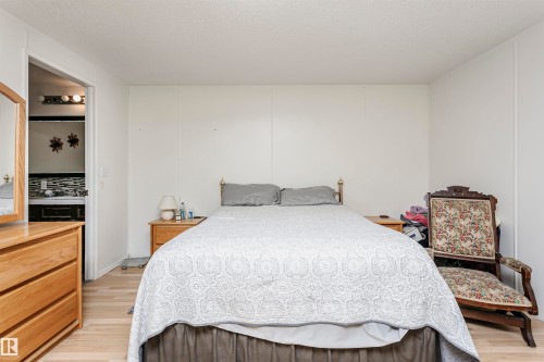 16 Willow Park Estates, Leduc, AB - Indoor Photo Showing Bedroom