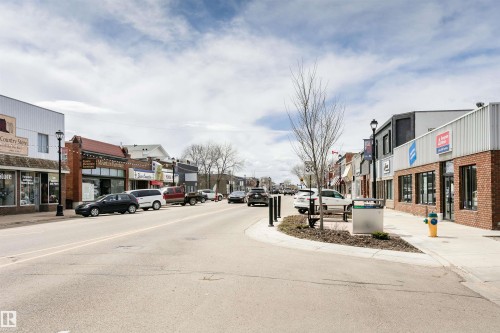 16 Willow Park Estates, Leduc, AB - Outdoor