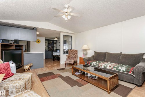 16 Willow Park Estates, Leduc, AB - Indoor Photo Showing Living Room