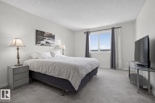 407 5125 Riverbend Road, Edmonton, AB - Indoor Photo Showing Bedroom