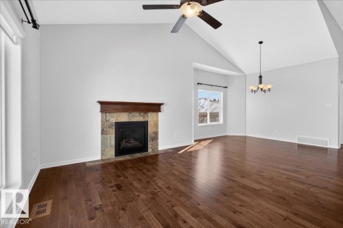23 2815 34 Avenue, Edmonton, AB - Indoor Photo Showing Living Room With Fireplace