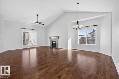 23 2815 34 Avenue, Edmonton, AB - Indoor Photo Showing Living Room With Fireplace