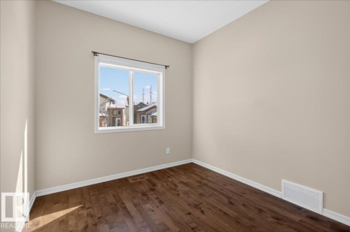 23 2815 34 Avenue, Edmonton, AB - Indoor Photo Showing Other Room