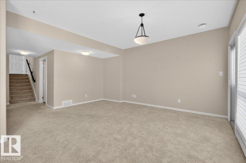 23 2815 34 Avenue, Edmonton, AB - Indoor Photo Showing Other Room