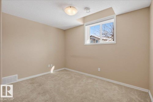 23 2815 34 Avenue, Edmonton, AB - Indoor Photo Showing Other Room