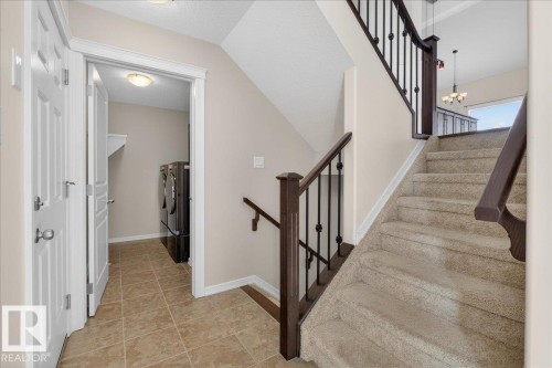 23 2815 34 Avenue, Edmonton, AB - Indoor Photo Showing Other Room