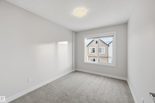 80 1010 Rabbit Hill Road, Edmonton, AB - Indoor Photo Showing Other Room