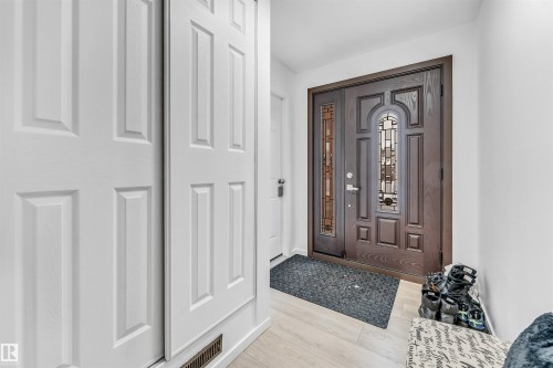 18403 55 Avenue, Edmonton, AB - Indoor Photo Showing Other Room