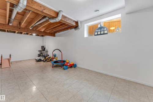 18403 55 Avenue, Edmonton, AB - Indoor