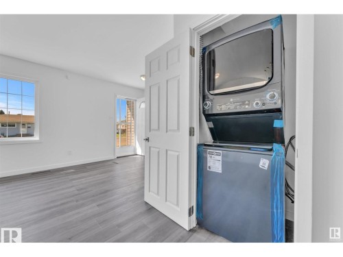 8004 130 Avenue, Edmonton, AB - Indoor