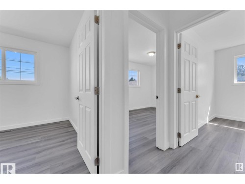 8004 130 Avenue, Edmonton, AB - Indoor Photo Showing Other Room