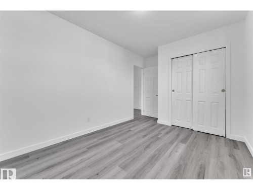8004 130 Avenue, Edmonton, AB - Indoor Photo Showing Other Room