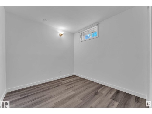 8004 130 Avenue, Edmonton, AB - Indoor Photo Showing Other Room