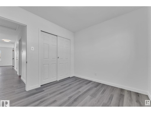8004 130 Avenue, Edmonton, AB - Indoor Photo Showing Other Room