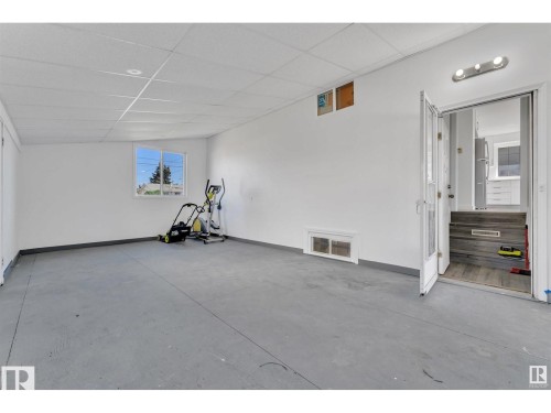 8004 130 Avenue, Edmonton, AB - Indoor