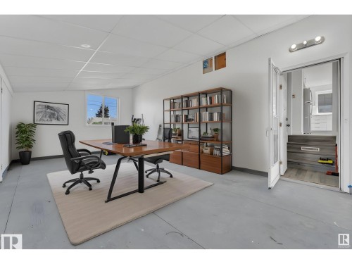 8004 130 Avenue, Edmonton, AB - Indoor Photo Showing Office