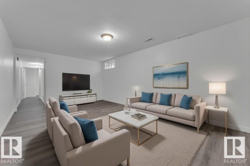8004 130 Avenue, Edmonton, AB - Indoor Photo Showing Living Room