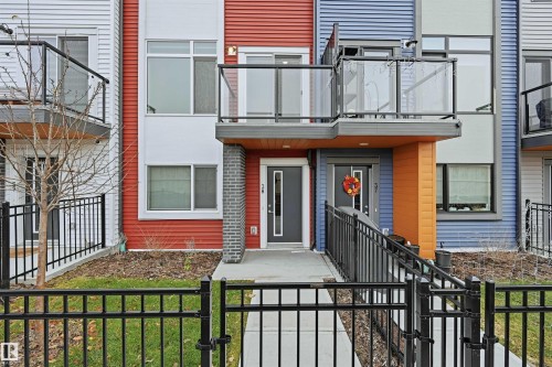 38 1010 Rabbit Hill Road, Edmonton, AB - Outdoor With Exterior