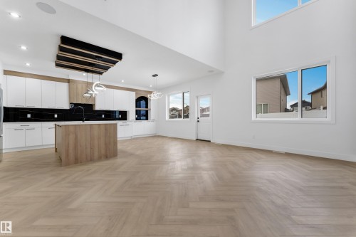 749 Astoria Way, Devon, AB - Indoor