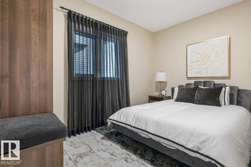 22725 89A Avenue, Edmonton, AB - Indoor Photo Showing Bedroom