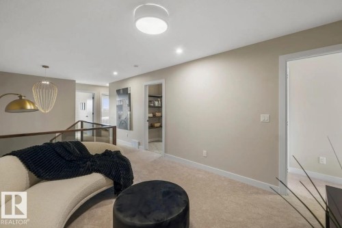 22725 89A Avenue, Edmonton, AB - Indoor