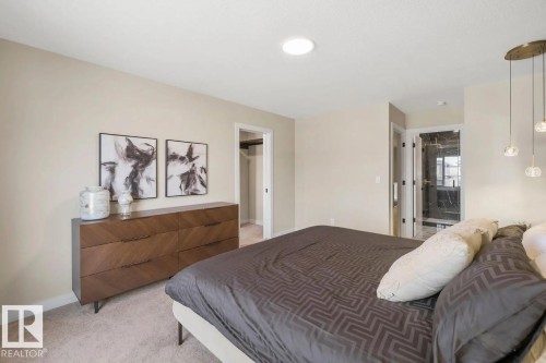 22725 89A Avenue, Edmonton, AB - Indoor Photo Showing Bedroom