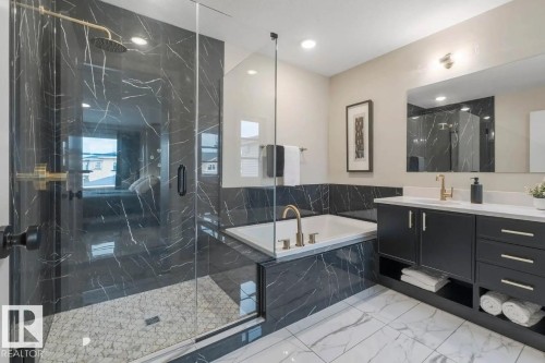 22725 89A Avenue, Edmonton, AB - Indoor Photo Showing Bathroom