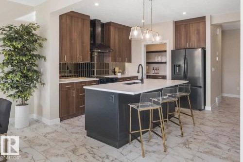 22725 89A Avenue, Edmonton, AB - Indoor Photo Showing Kitchen With Upgraded Kitchen
