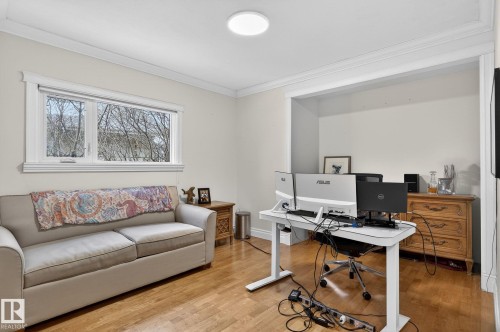 10704 130 Street, Edmonton, AB - Indoor Photo Showing Office