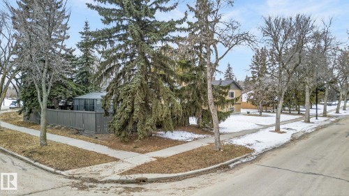 10704 130 Street, Edmonton, AB - Outdoor