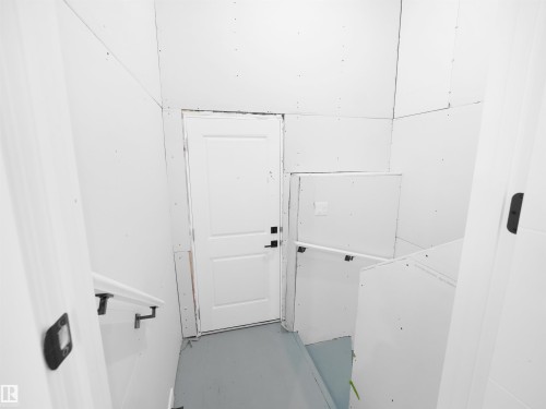 5015 46 Ave, Calmar, AB - Indoor Photo Showing Other Room