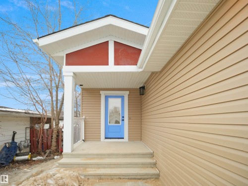 5015 46 Ave, Calmar, AB - Outdoor