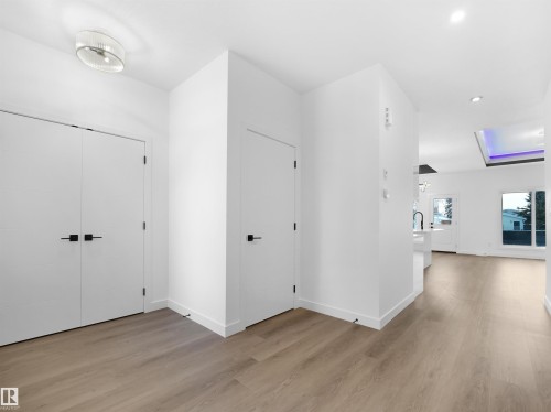 5015 46 Ave, Calmar, AB - Indoor Photo Showing Other Room