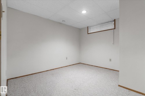 10728 153 Avenue, Edmonton, AB - Indoor Photo Showing Other Room