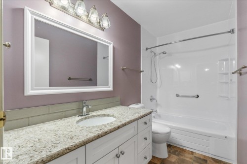 10728 153 Avenue, Edmonton, AB - Indoor Photo Showing Bathroom