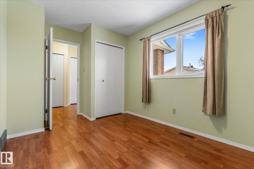 10728 153 Avenue, Edmonton, AB - Indoor Photo Showing Other Room