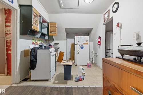 9513 103 Avenue, Edmonton, AB - Indoor Photo Showing Laundry Room