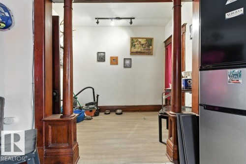 10256 95 Street, Edmonton, AB - Indoor Photo Showing Other Room