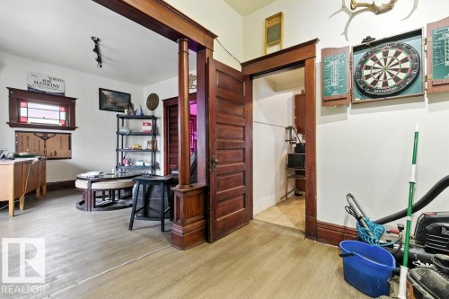 10256 95 Street, Edmonton, AB - Indoor Photo Showing Other Room