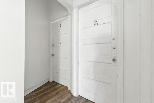 10260 95 Street, Edmonton, AB - Indoor Photo Showing Other Room
