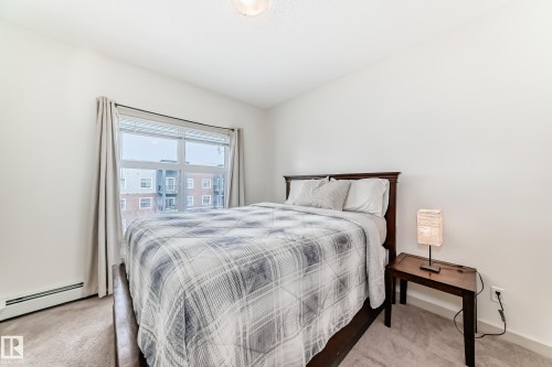 406 504 Griesbach Parade, Edmonton, AB - Indoor Photo Showing Bedroom