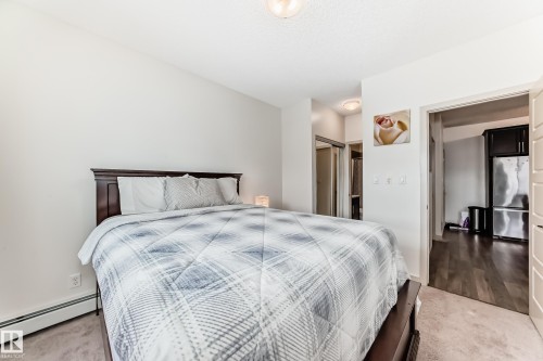 406 504 Griesbach Parade, Edmonton, AB - Indoor Photo Showing Bedroom