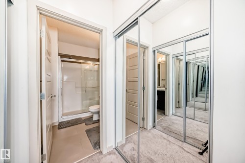 406 504 Griesbach Parade, Edmonton, AB - Indoor Photo Showing Bathroom